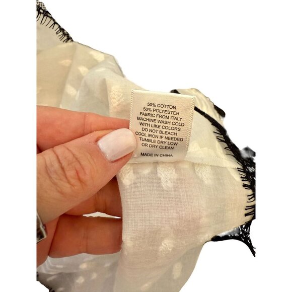 NEW Hunter Bell Black White Blouse Ruffles Lace V-Neck - Size M - Picture 4 of 6